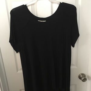 Motherhood - Jessica Simpson nursing top